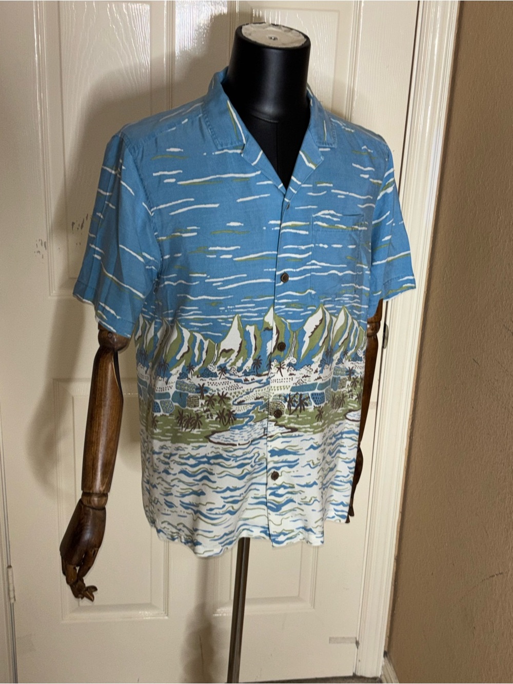Patagonia Pataloha 2019 Camp Shirt Size M Limited Edition HTF Print Blue Hawaii